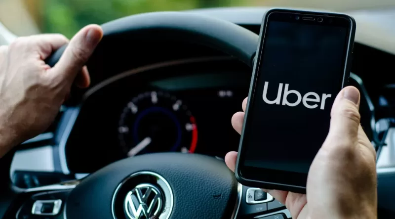 Uber vai retirar carros das categorias Comfort e Black em 2027; veja o que muda em Belém