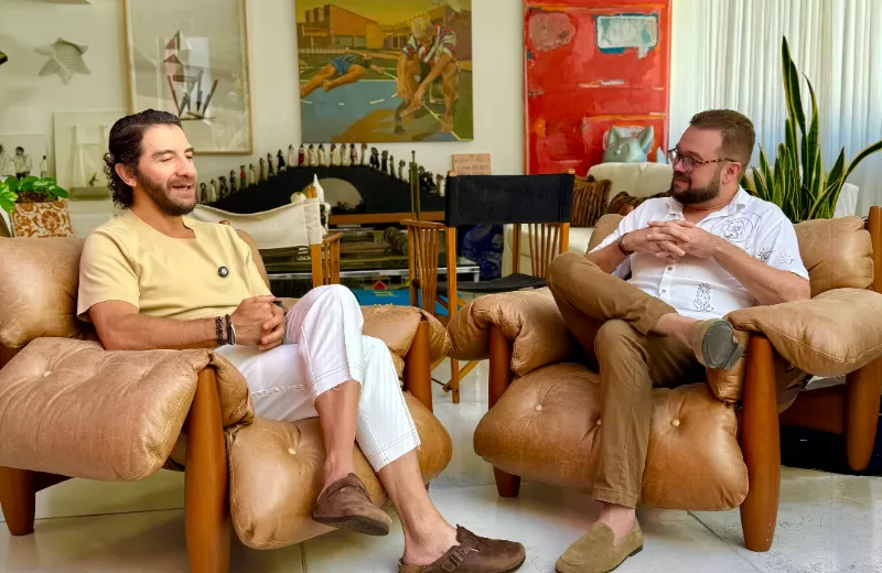 Liv Cast 'Atlas Particular' revela a coleção de Fabio Szwarcwald, no Rio de Janeiro; assista o 1º episódio