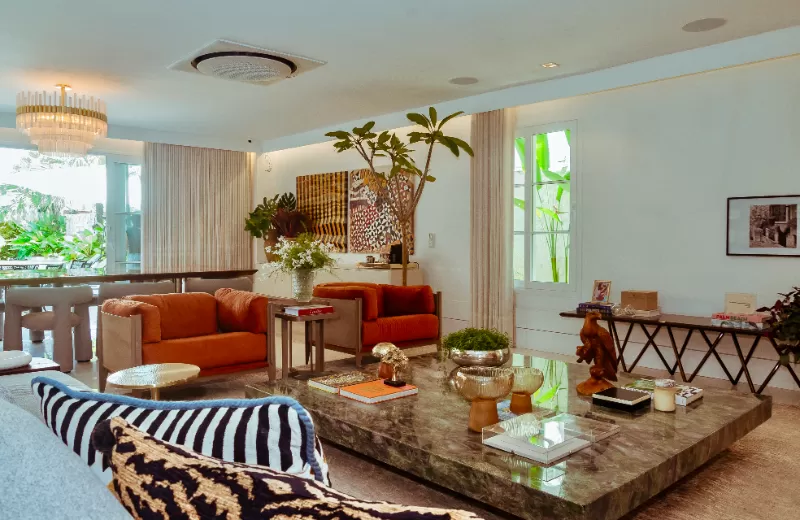 Móveis de design assinados da Breton dão sofisticação a projeto exclusivo de casa em Belém