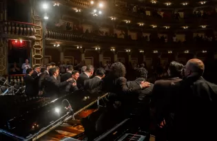 Amazônia Jazz Band leva clássicos do jazz ao palco do Theatro da Paz