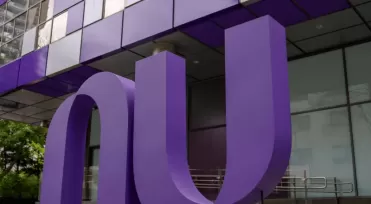 Nubank anuncia compra de banco e poderá usar oficialmente a palavra "banco"