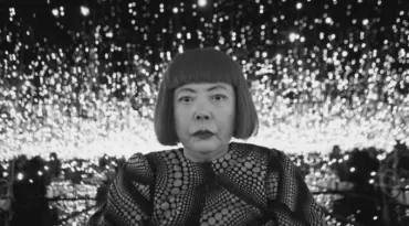 Yayoi Kusama, artista japonesa das famosas bolinhas, morre aos 97 anos em Tóquio